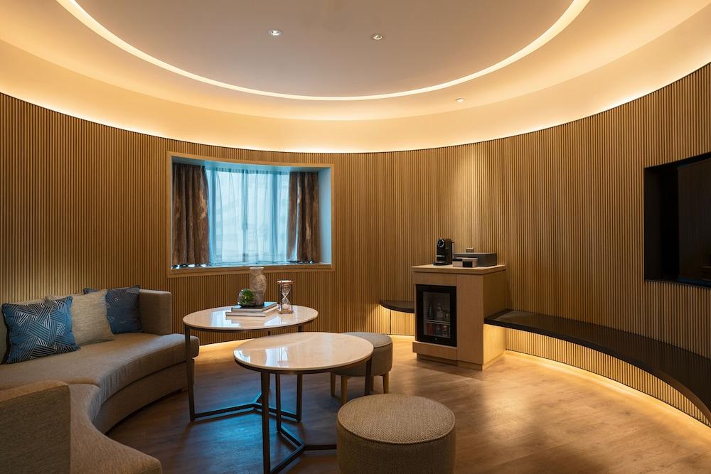 Renaissance Shenzhen Luohu Hotel Bagian luar foto