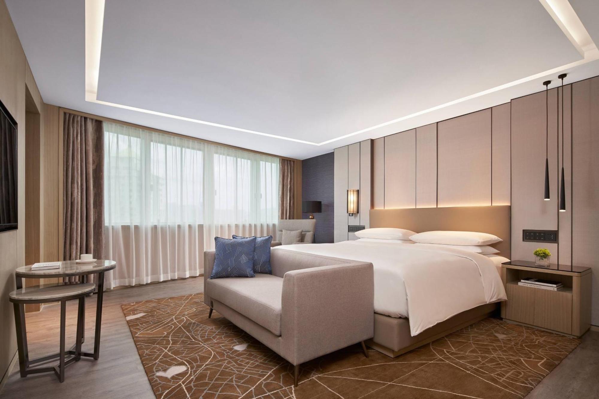 Renaissance Shenzhen Luohu Hotel Bagian luar foto