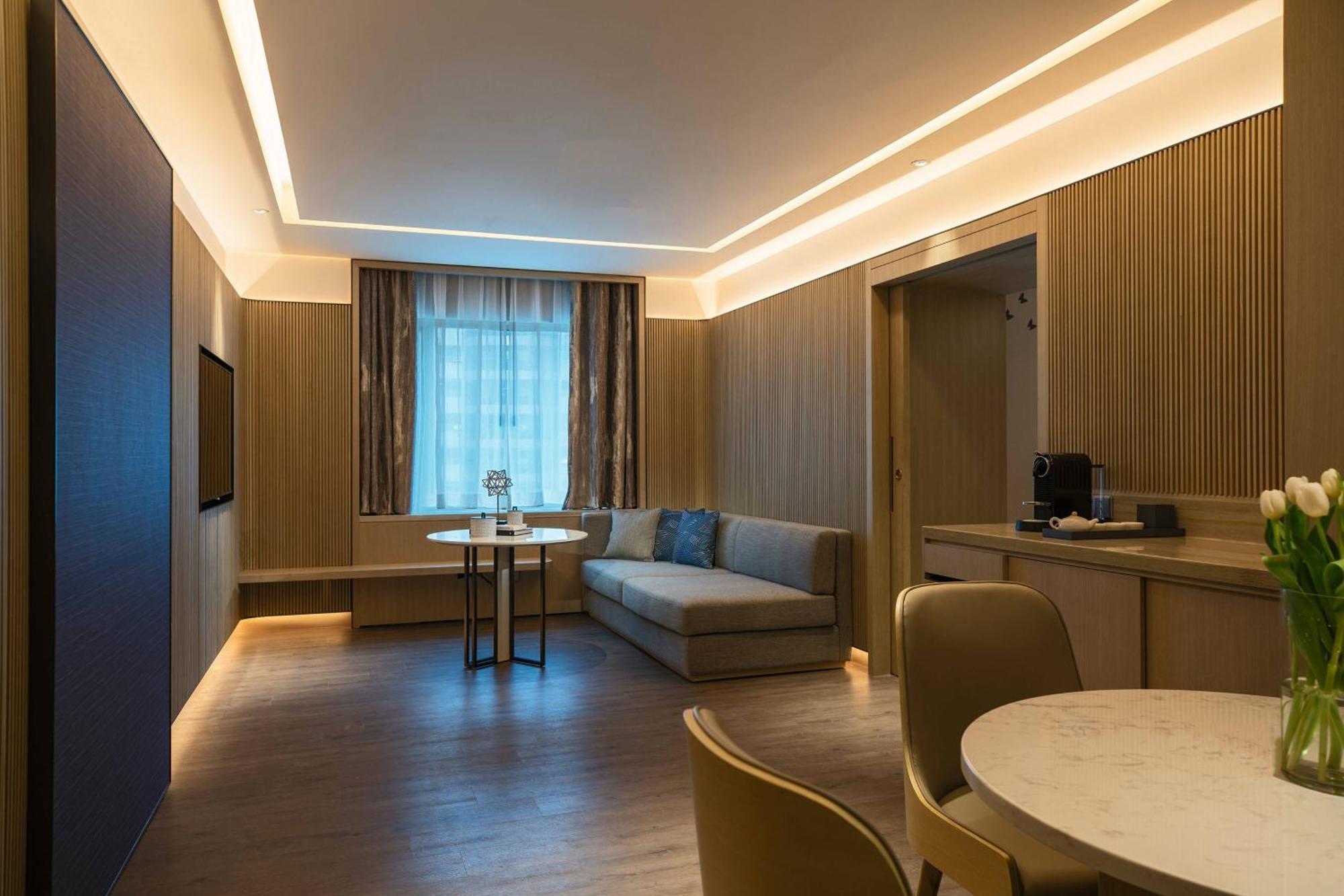 Renaissance Shenzhen Luohu Hotel Bagian luar foto