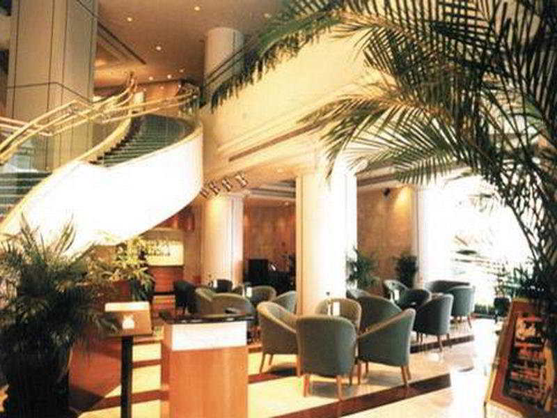 Renaissance Shenzhen Luohu Hotel Bagian luar foto